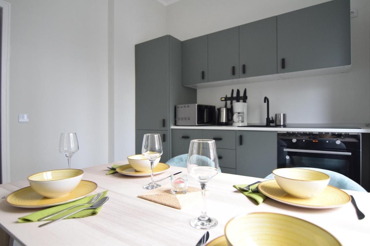 Beautiful Apartment In Old City บูคาเรสต์ ภายนอก รูปภาพ