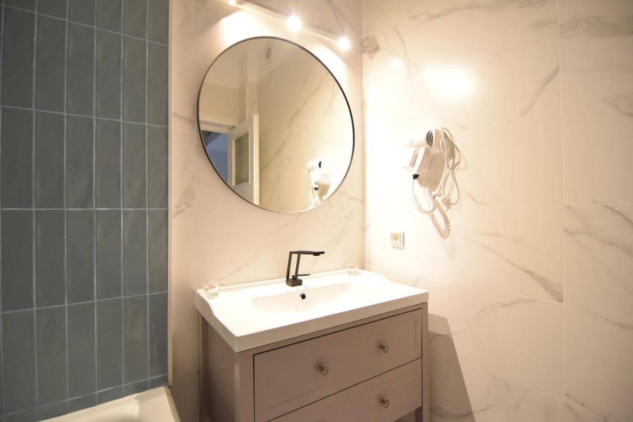 Beautiful Apartment In Old City บูคาเรสต์ ภายนอก รูปภาพ