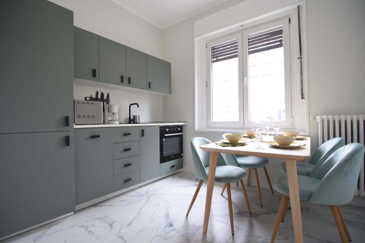 Beautiful Apartment In Old City บูคาเรสต์ ภายนอก รูปภาพ