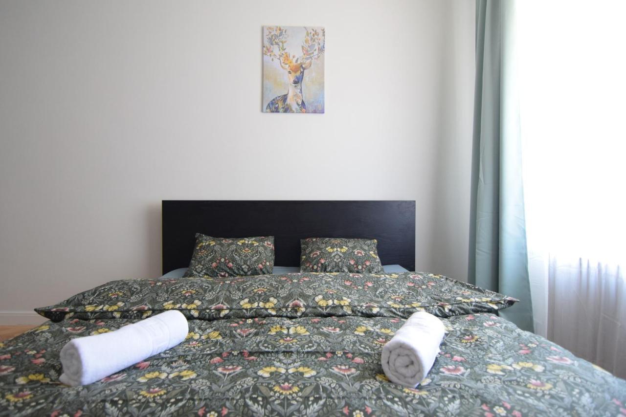 Beautiful Apartment In Old City บูคาเรสต์ ภายนอก รูปภาพ